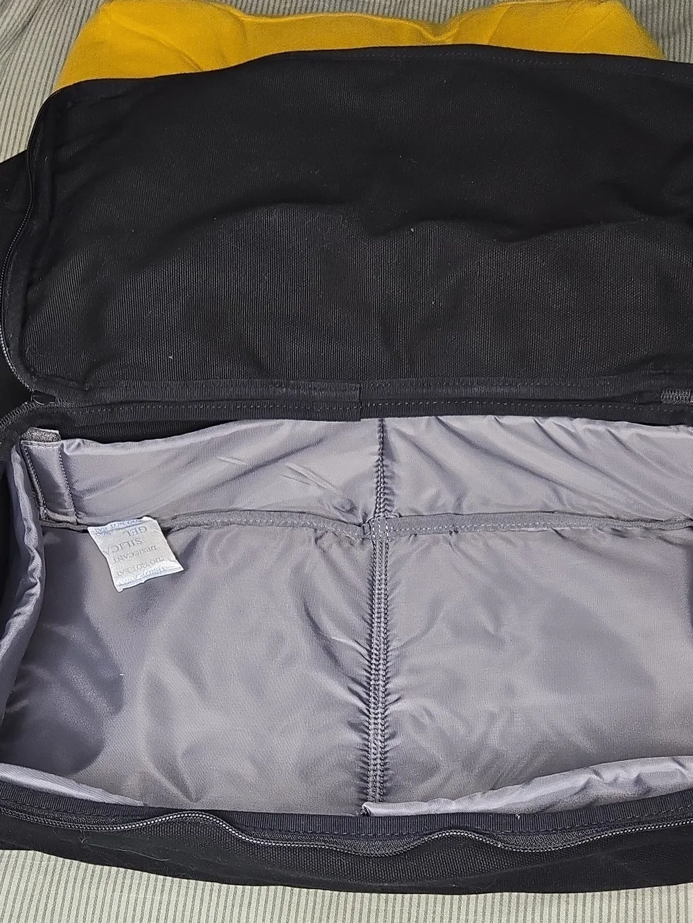 Men's Black Lo And Sons Travel Duffel Bag - Carry Duffel